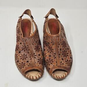 Pikolinos Tan Brown Cutout Leather Sandals 7.5 38